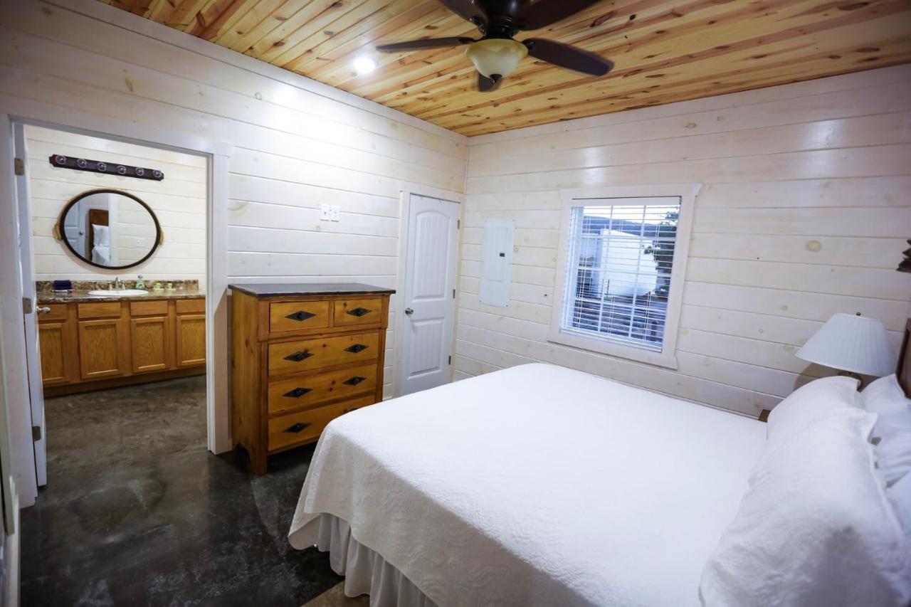 Knotty Squirrel Cabins Mountain View Luaran gambar