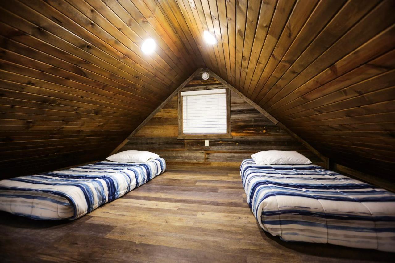 Knotty Squirrel Cabins Mountain View Luaran gambar