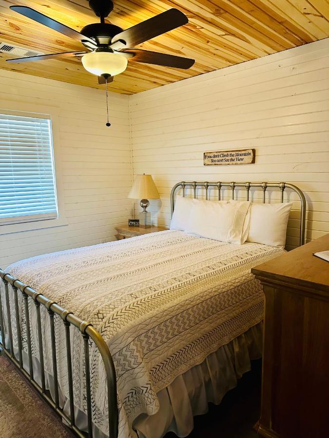 Knotty Squirrel Cabins Mountain View Luaran gambar