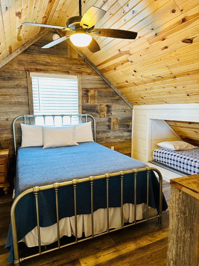 Knotty Squirrel Cabins Mountain View Luaran gambar